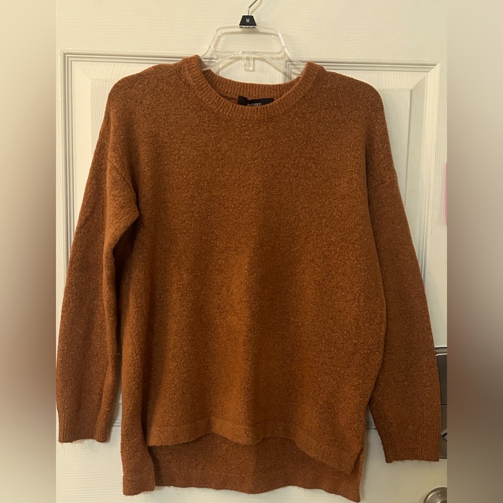 Forever 21 sweater good used condition 💖